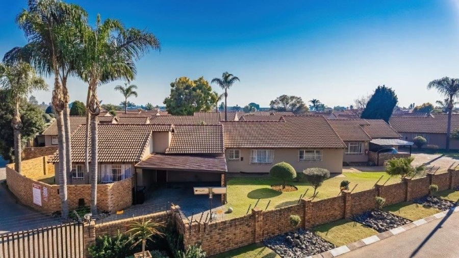 2 Bedroom Property for Sale in Brentwood Park AH Gauteng