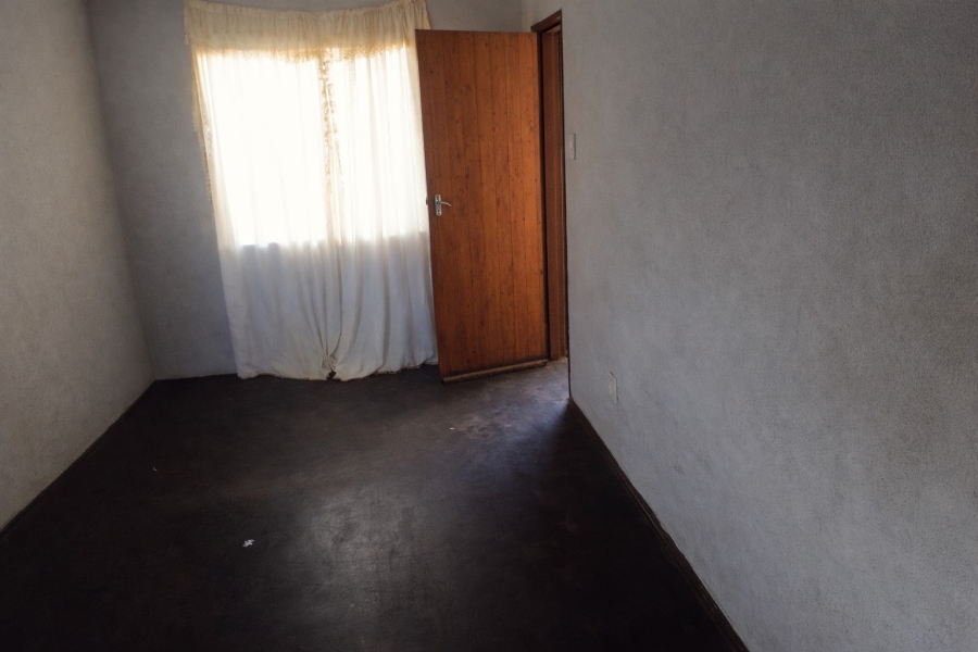 2 Bedroom Property for Sale in Vezi Gauteng