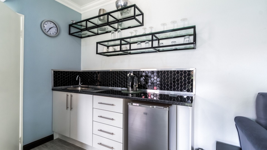 3 Bedroom Property for Sale in Hurlyvale Gauteng