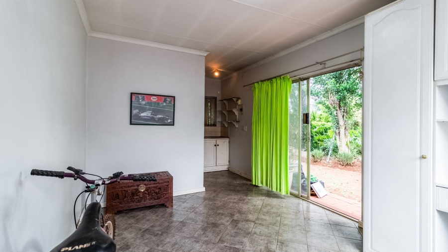 3 Bedroom Property for Sale in Hurlyvale Gauteng