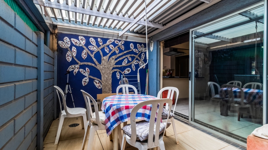 3 Bedroom Property for Sale in Hurlyvale Gauteng