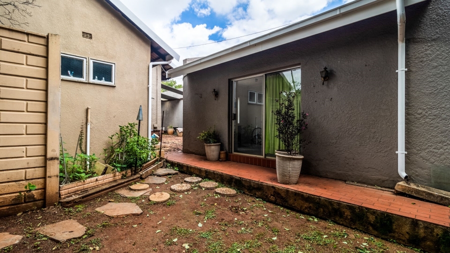 3 Bedroom Property for Sale in Hurlyvale Gauteng