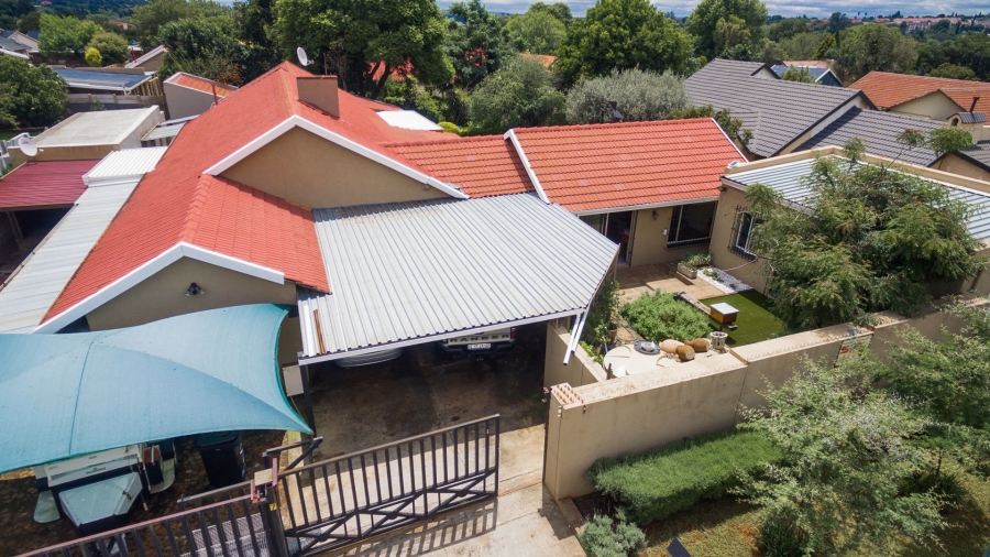 3 Bedroom Property for Sale in Hurlyvale Gauteng