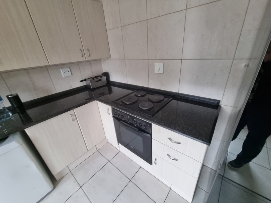 To Let 1 Bedroom Property for Rent in Mayfield Park Gauteng
