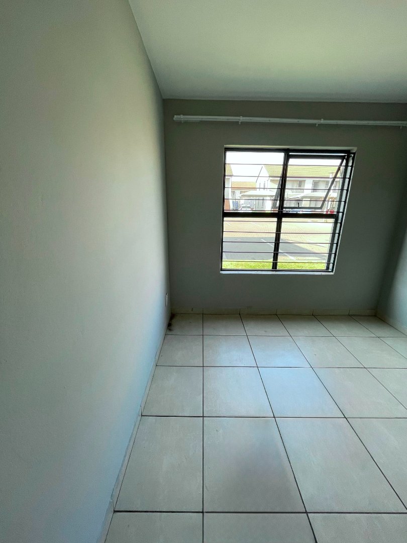 2 Bedroom Property for Sale in Lakefield Gauteng