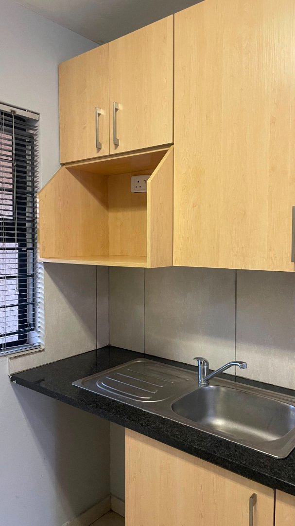 2 Bedroom Property for Sale in Lakefield Gauteng
