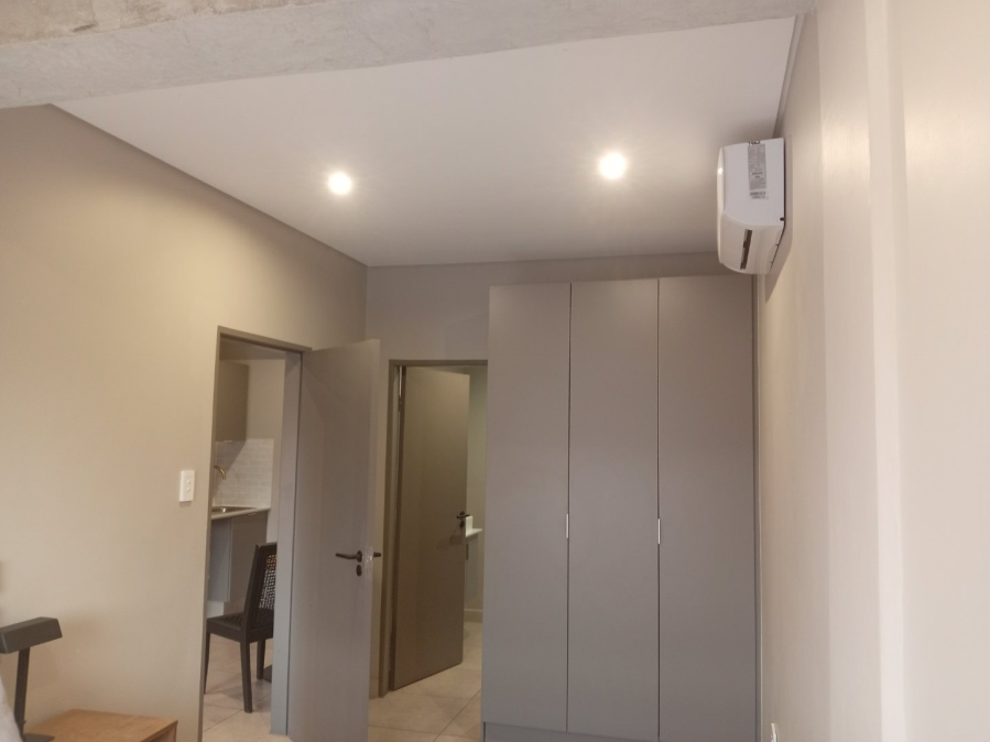 1 Bedroom Property for Sale in Sandton Central Gauteng