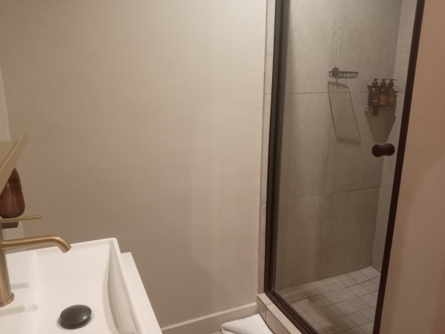 1 Bedroom Property for Sale in Sandton Central Gauteng