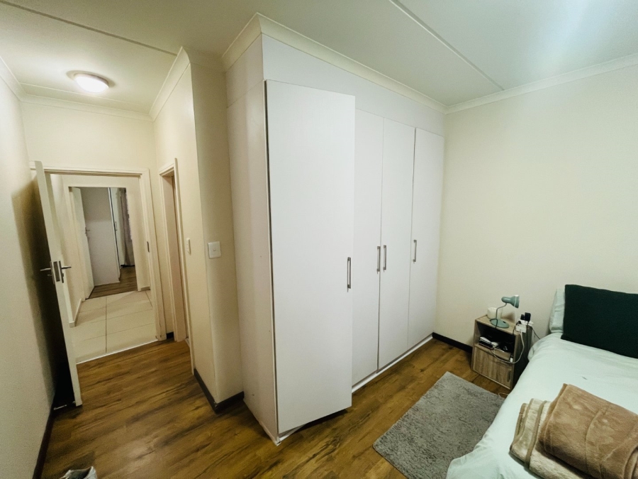 To Let 2 Bedroom Property for Rent in Erand Gardens Gauteng