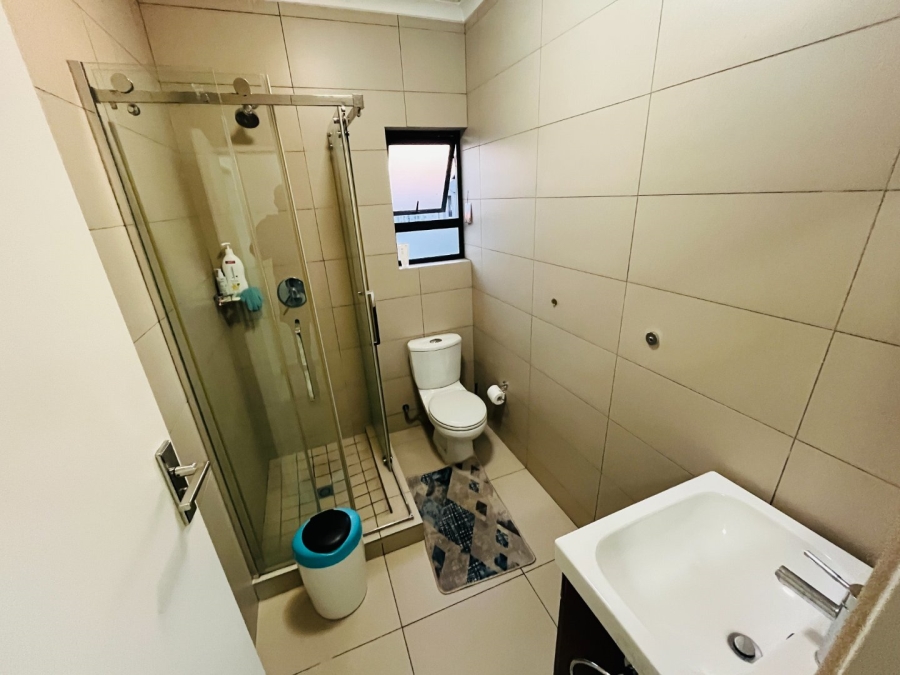 To Let 2 Bedroom Property for Rent in Erand Gardens Gauteng