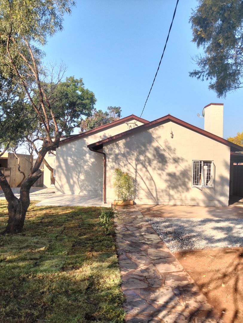 5 Bedroom Property for Sale in Proclamation Hill Gauteng