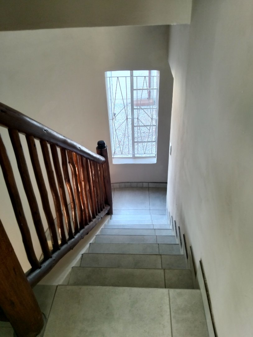 5 Bedroom Property for Sale in Proclamation Hill Gauteng