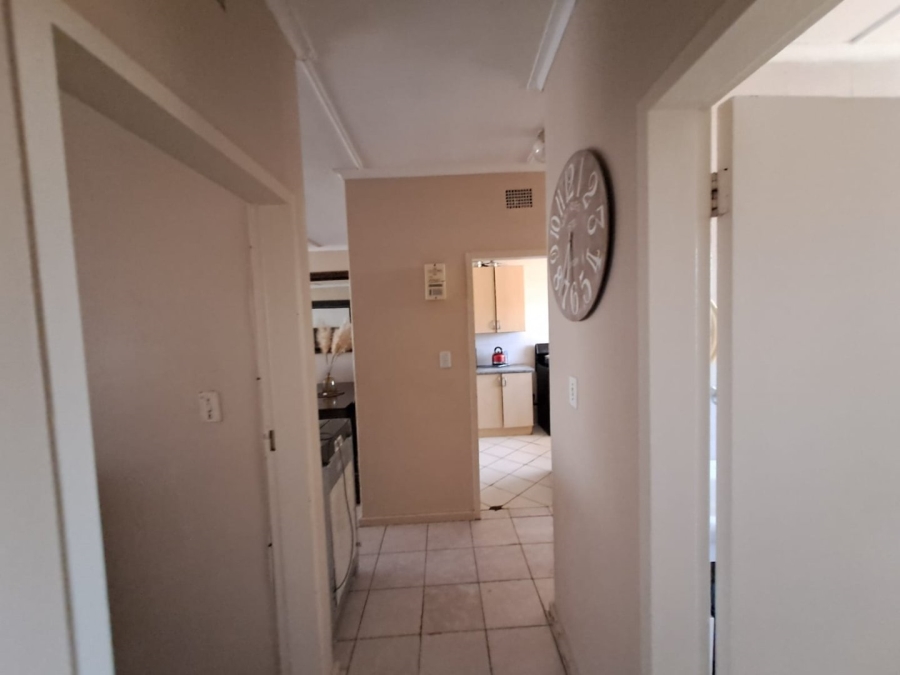 2 Bedroom Property for Sale in Vanderbijlpark Cw 6 Gauteng