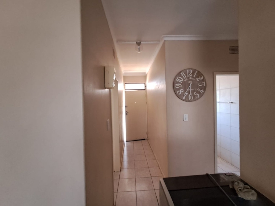 2 Bedroom Property for Sale in Vanderbijlpark Cw 6 Gauteng