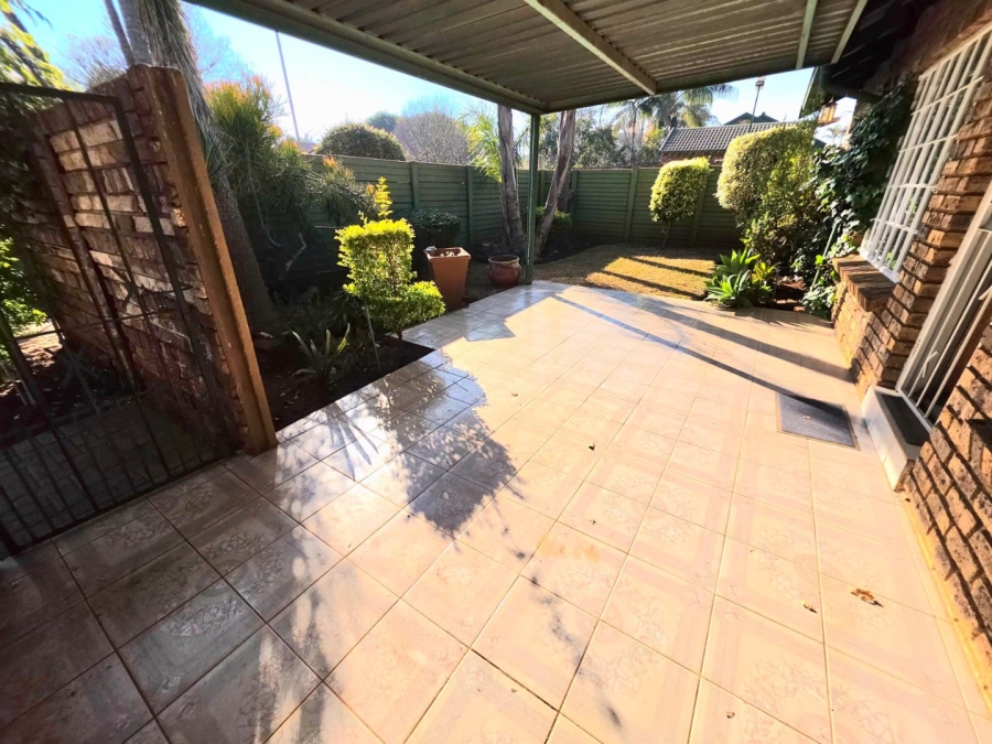 2 Bedroom Property for Sale in Annlin Gauteng