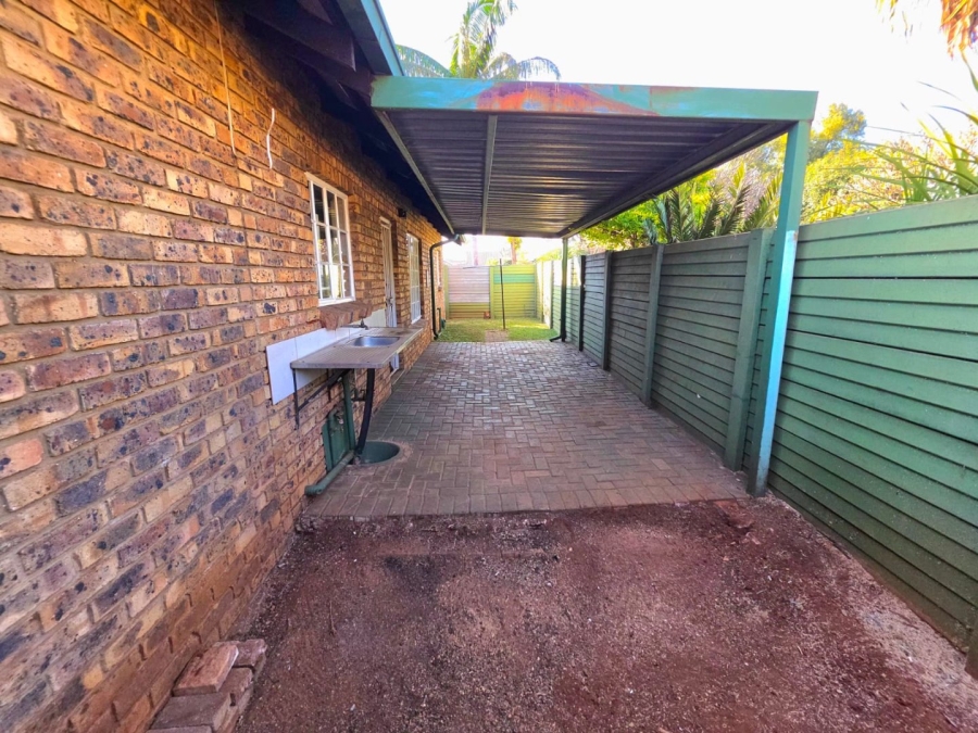 2 Bedroom Property for Sale in Annlin Gauteng