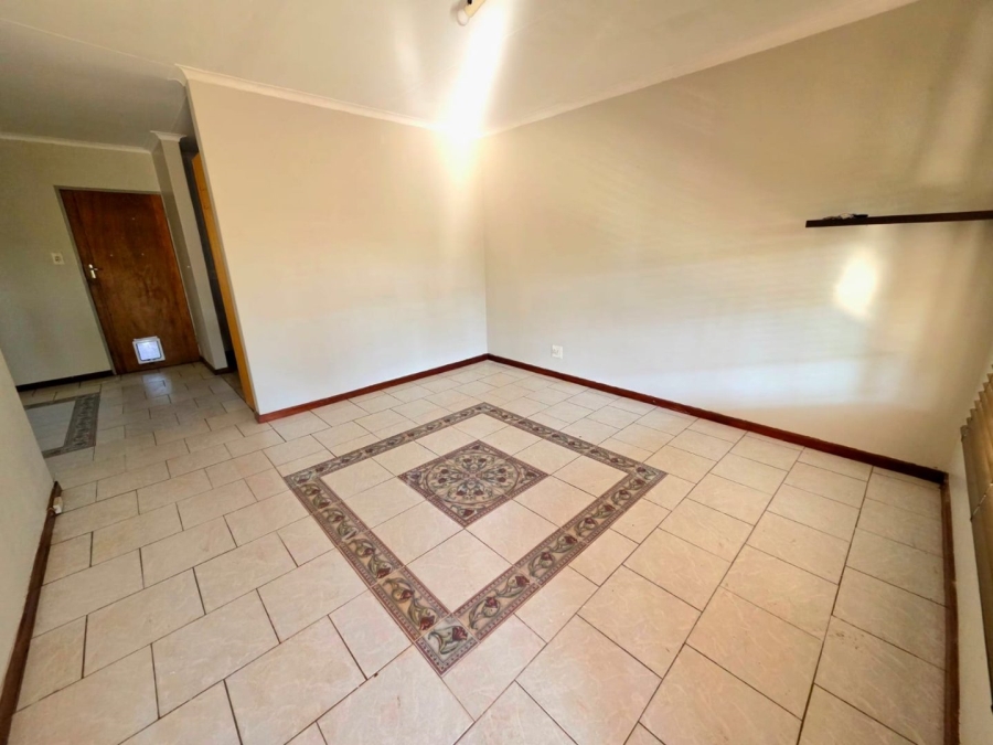 2 Bedroom Property for Sale in Annlin Gauteng