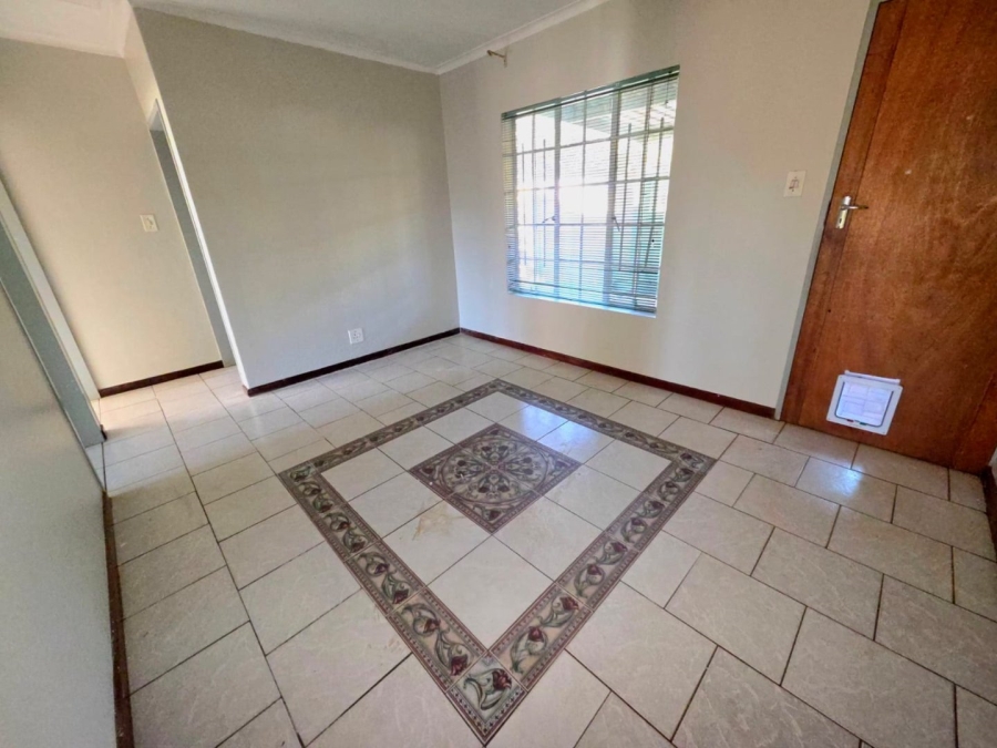 2 Bedroom Property for Sale in Annlin Gauteng