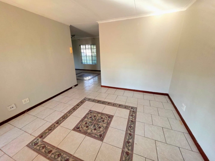 2 Bedroom Property for Sale in Annlin Gauteng