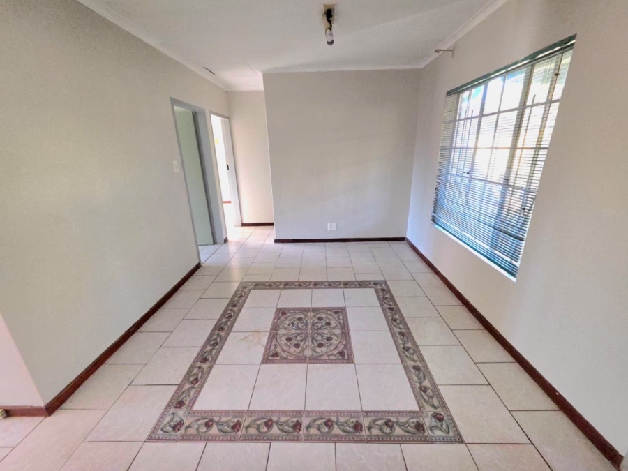 2 Bedroom Property for Sale in Annlin Gauteng