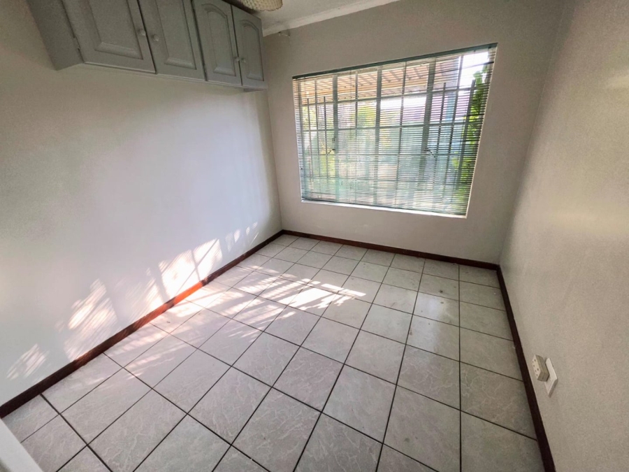 2 Bedroom Property for Sale in Annlin Gauteng