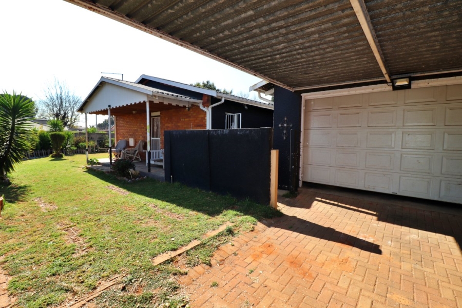 4 Bedroom Property for Sale in Klopperpark Gauteng