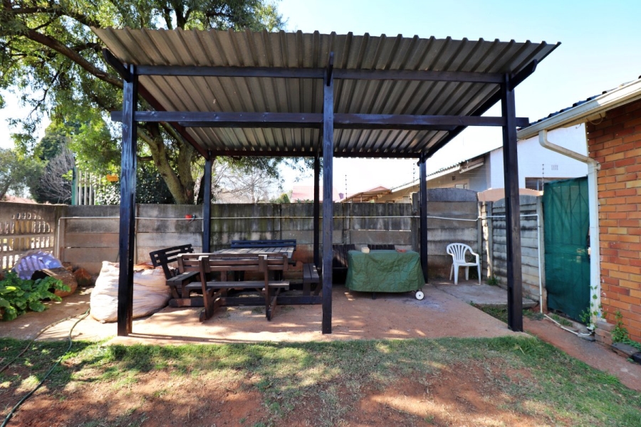 4 Bedroom Property for Sale in Klopperpark Gauteng