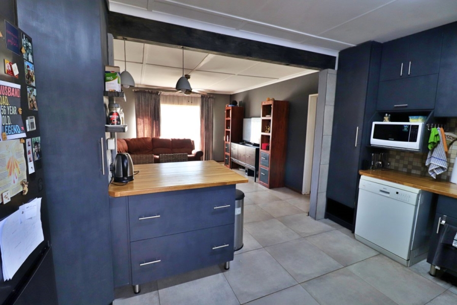 4 Bedroom Property for Sale in Klopperpark Gauteng