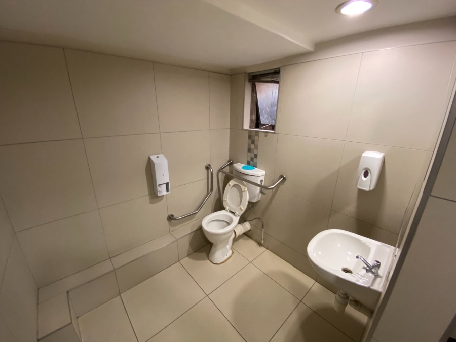 To Let Commercial Property for Rent in Lynnwood Gauteng