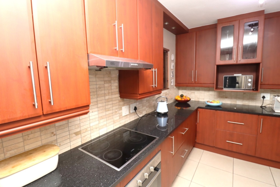 3 Bedroom Property for Sale in Erasmuskloof Gauteng
