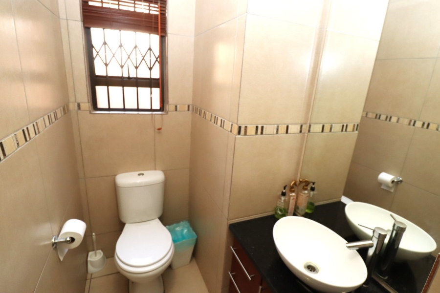 3 Bedroom Property for Sale in Erasmuskloof Gauteng