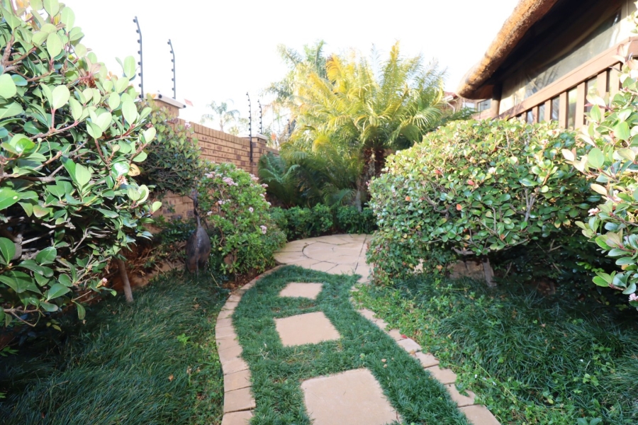 3 Bedroom Property for Sale in Erasmuskloof Gauteng
