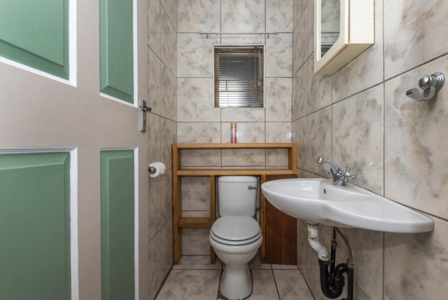 2 Bedroom Property for Sale in Primrose Hill Gauteng