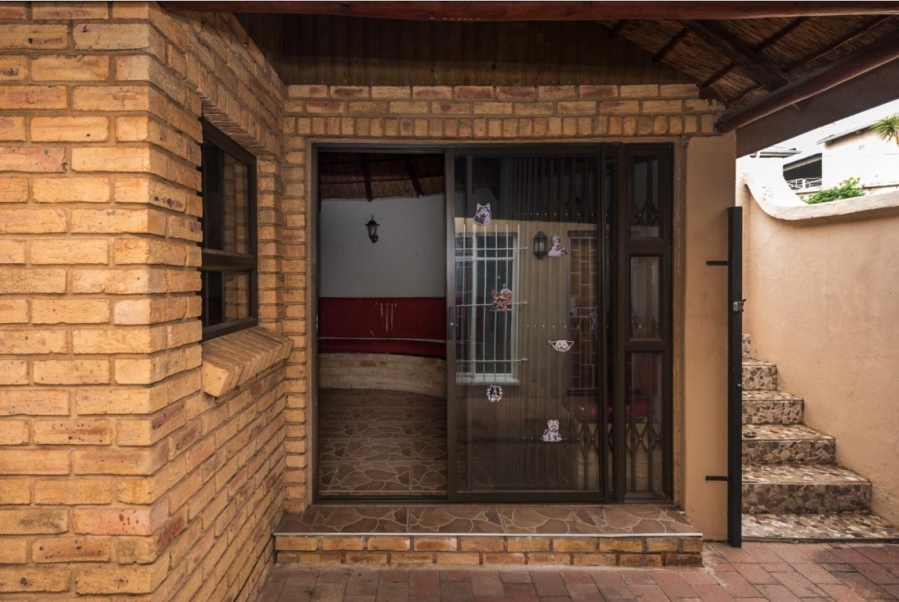 2 Bedroom Property for Sale in Primrose Hill Gauteng
