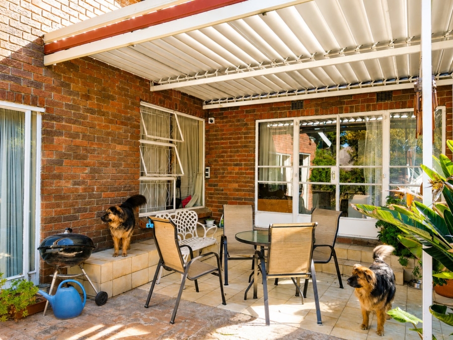 1 Bedroom Property for Sale in Morningside Gauteng