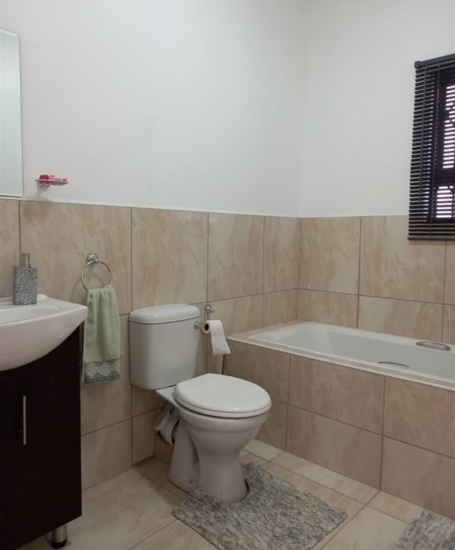 To Let 2 Bedroom Property for Rent in Pomona AH Gauteng