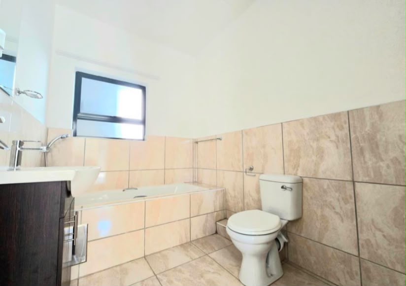 To Let 2 Bedroom Property for Rent in Pomona AH Gauteng