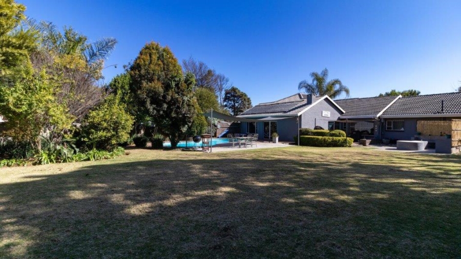 4 Bedroom Property for Sale in Aston Manor Gauteng