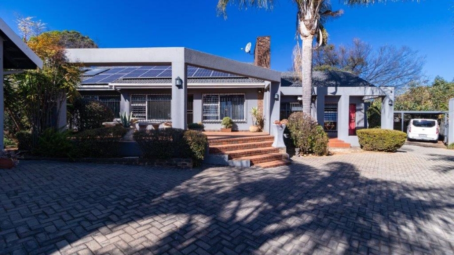 4 Bedroom Property for Sale in Aston Manor Gauteng