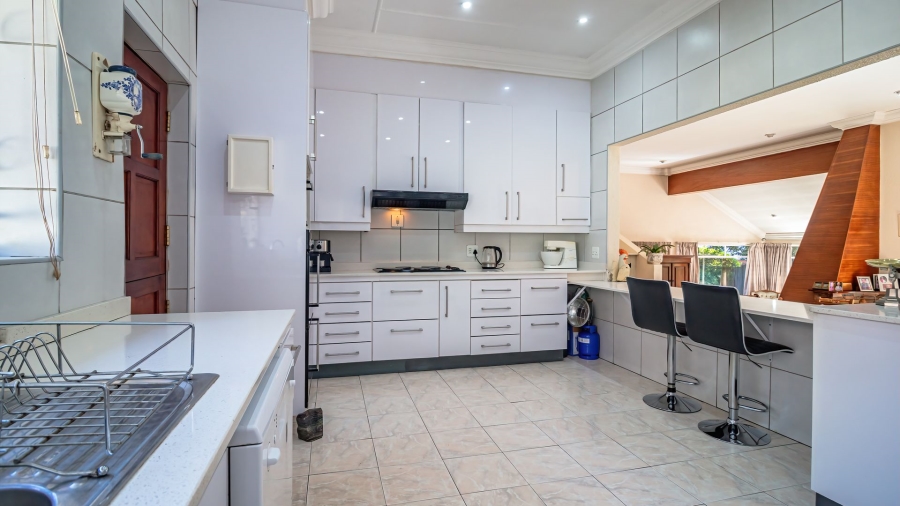 3 Bedroom Property for Sale in Bedfordview Gauteng