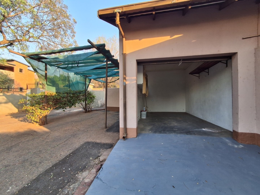 To Let 3 Bedroom Property for Rent in Florauna Gauteng