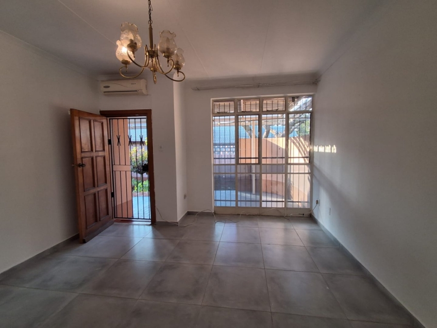 To Let 3 Bedroom Property for Rent in Florauna Gauteng