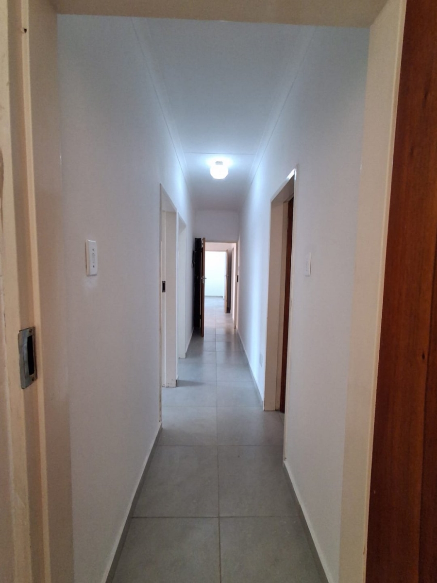 To Let 3 Bedroom Property for Rent in Florauna Gauteng