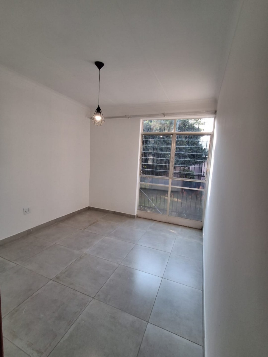 To Let 3 Bedroom Property for Rent in Florauna Gauteng