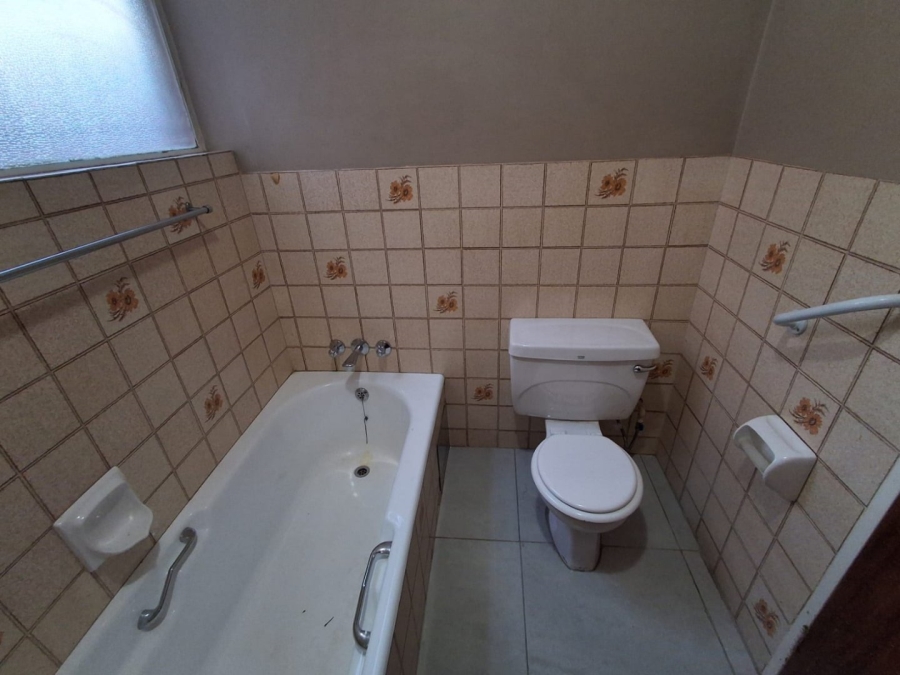 To Let 3 Bedroom Property for Rent in Florauna Gauteng