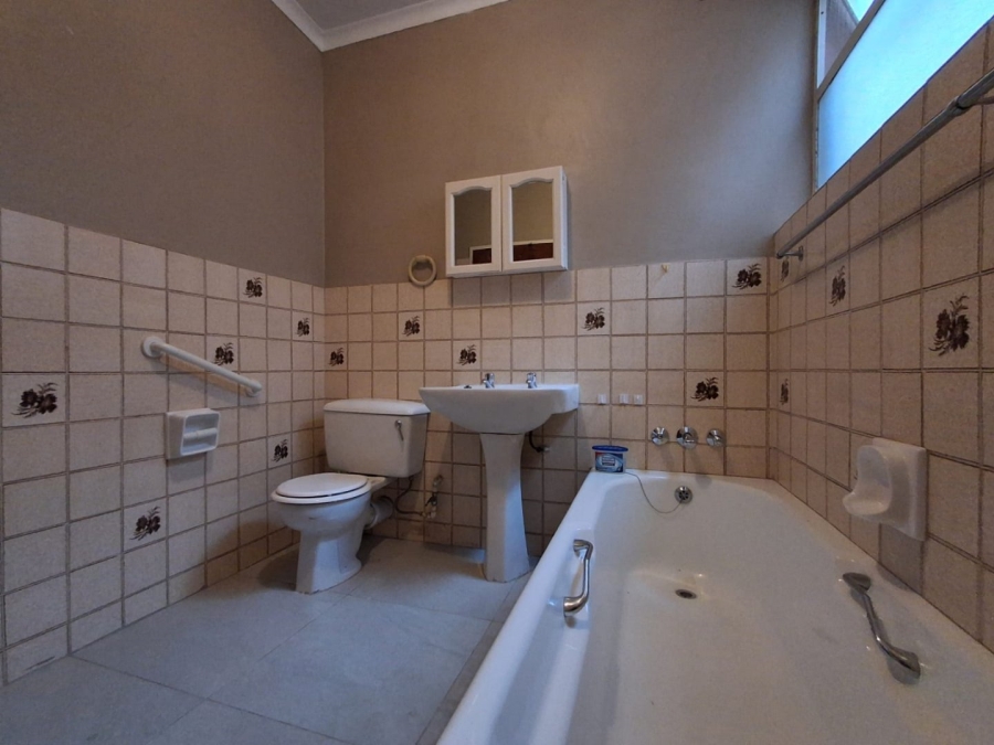 To Let 3 Bedroom Property for Rent in Florauna Gauteng