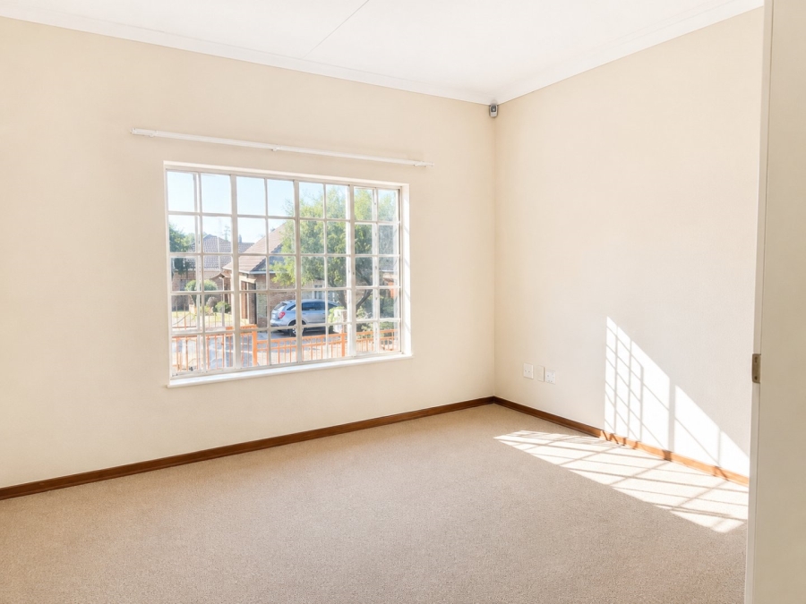 2 Bedroom Property for Sale in Harveston A H Gauteng