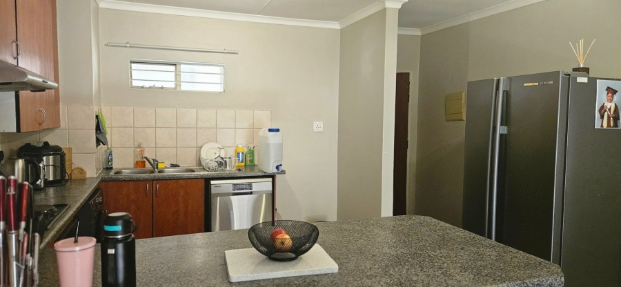 2 Bedroom Property for Sale in Noordhang Gauteng