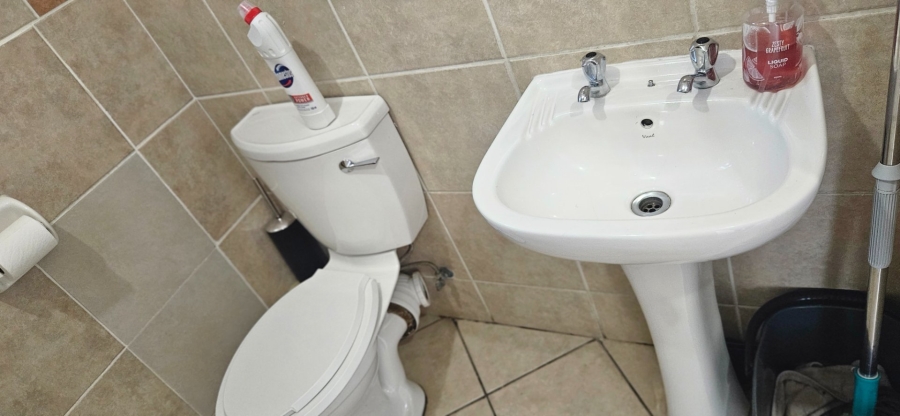 2 Bedroom Property for Sale in Noordhang Gauteng