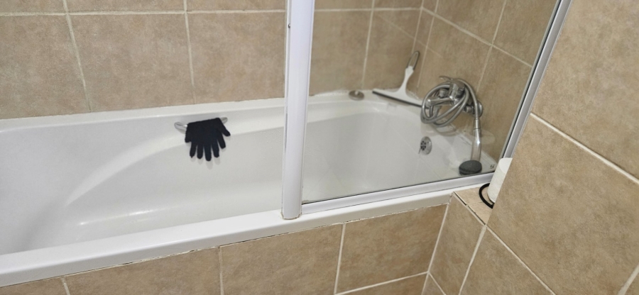 2 Bedroom Property for Sale in Noordhang Gauteng